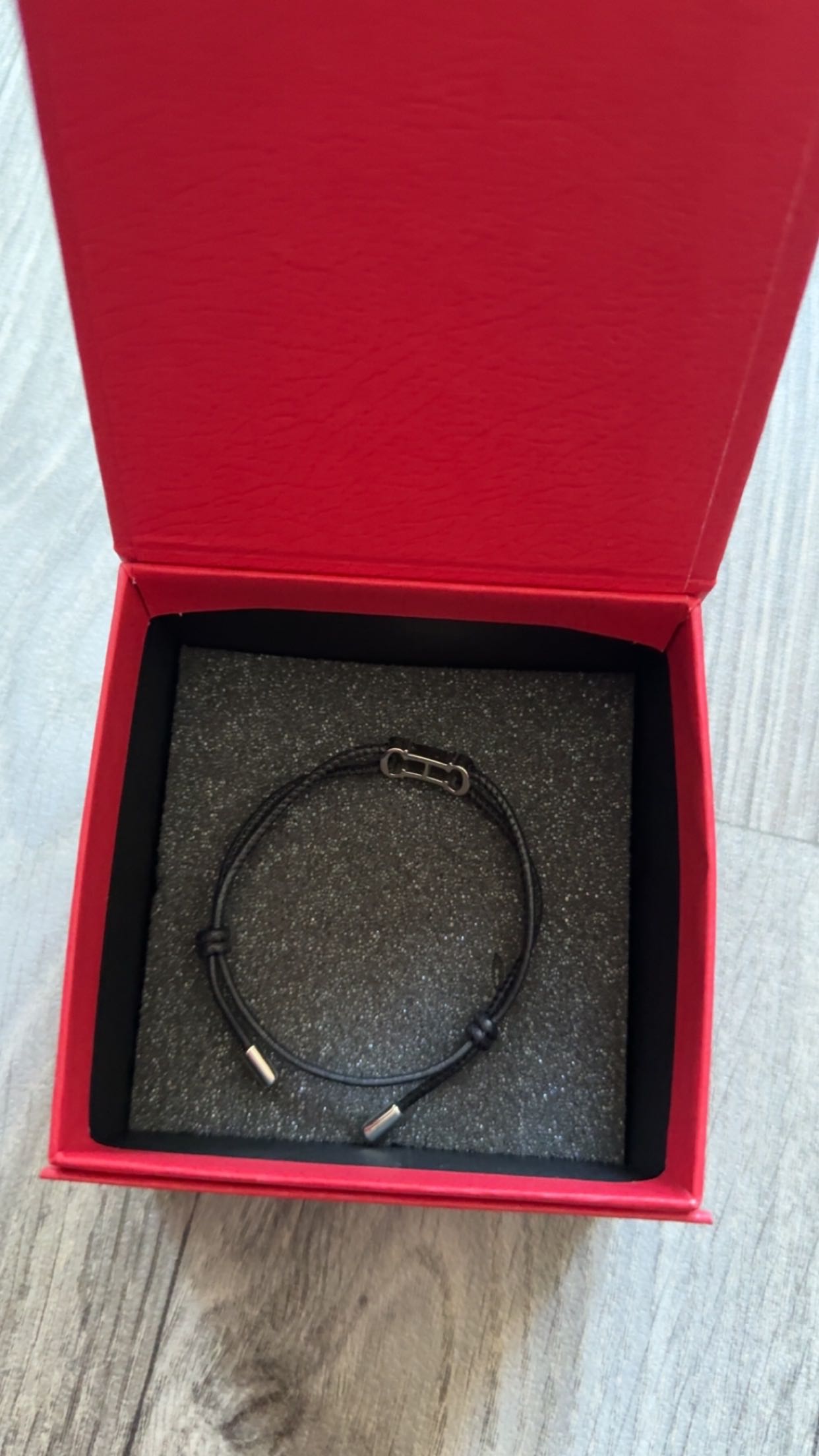 سوارة كارولينا هريرا جديدة