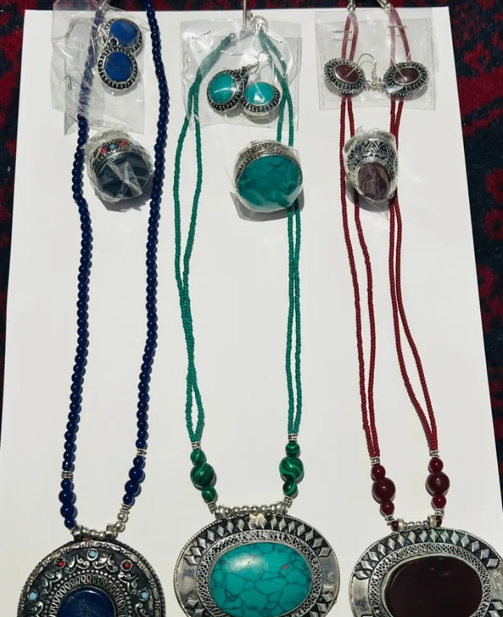 Necklace, قلاده افغانی لازورد عقیق