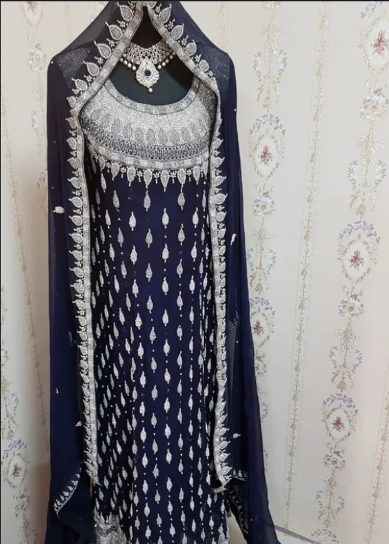 باكستاني للبيع