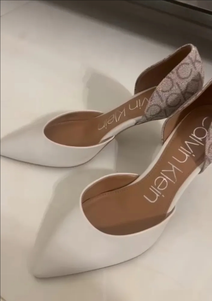 حذاء كلفن كلاين