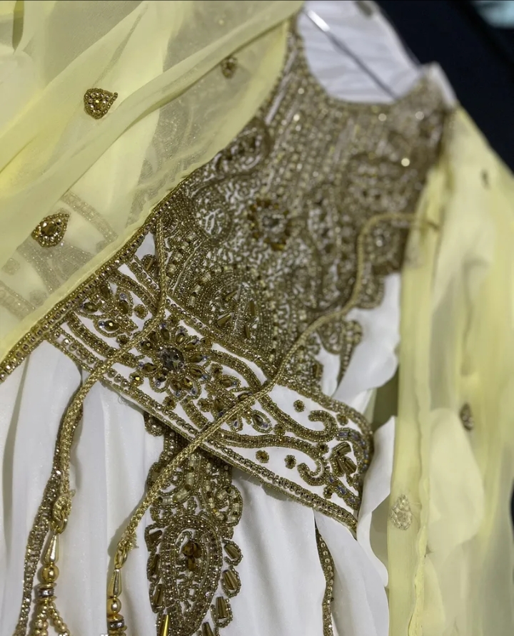 فستان جديد ملبوس مره وحده