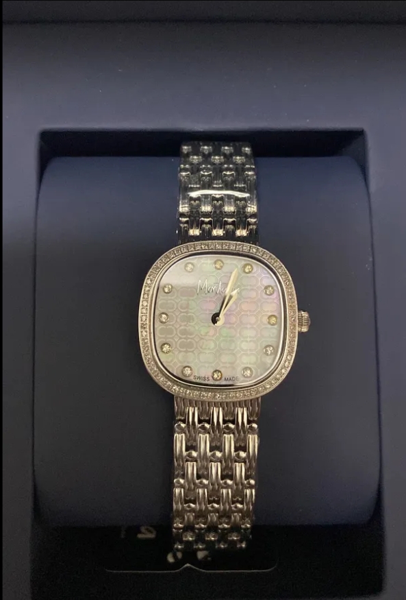 ساعة Montana بيع مستعجل جديدة