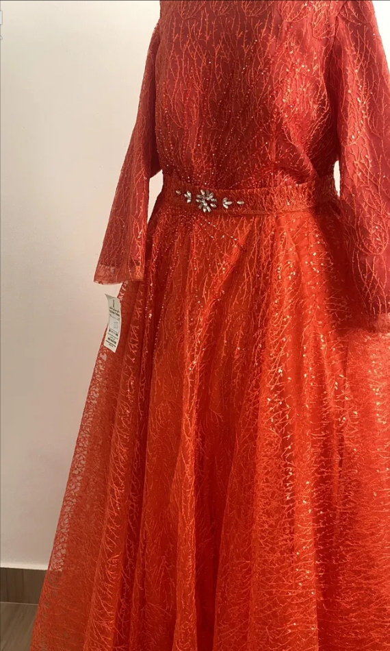 فستان جديد منفوش