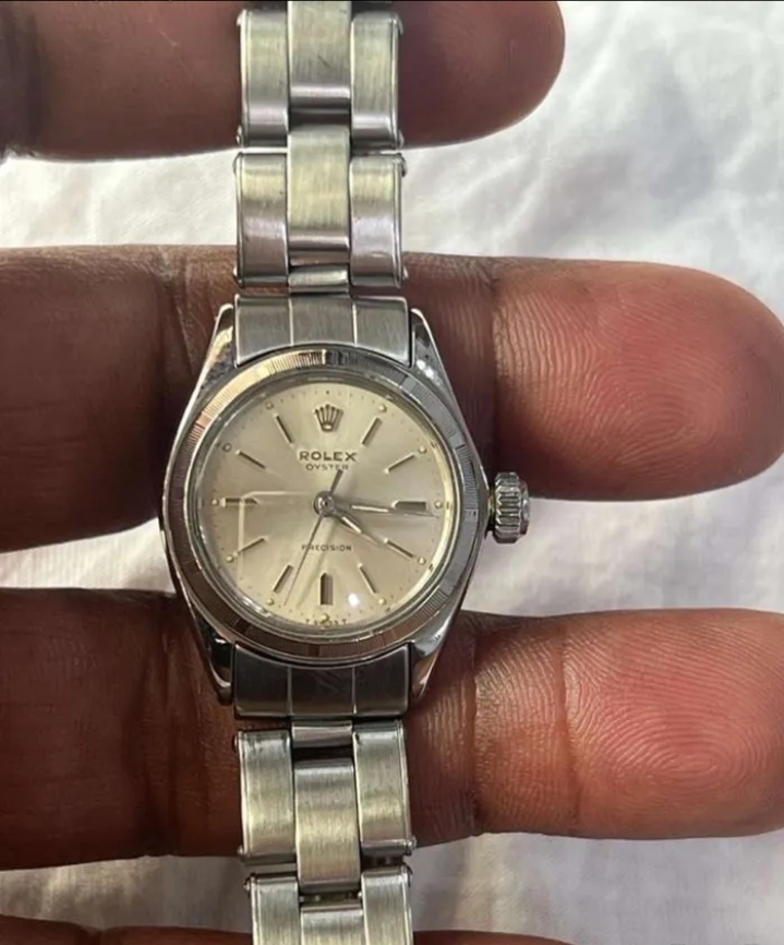 ساعه حلوه ونادره