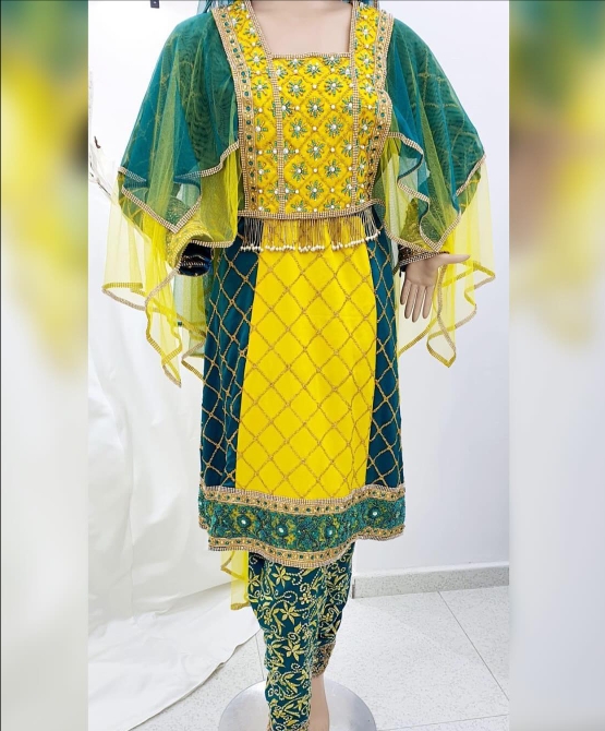 زي تقليدي مطور