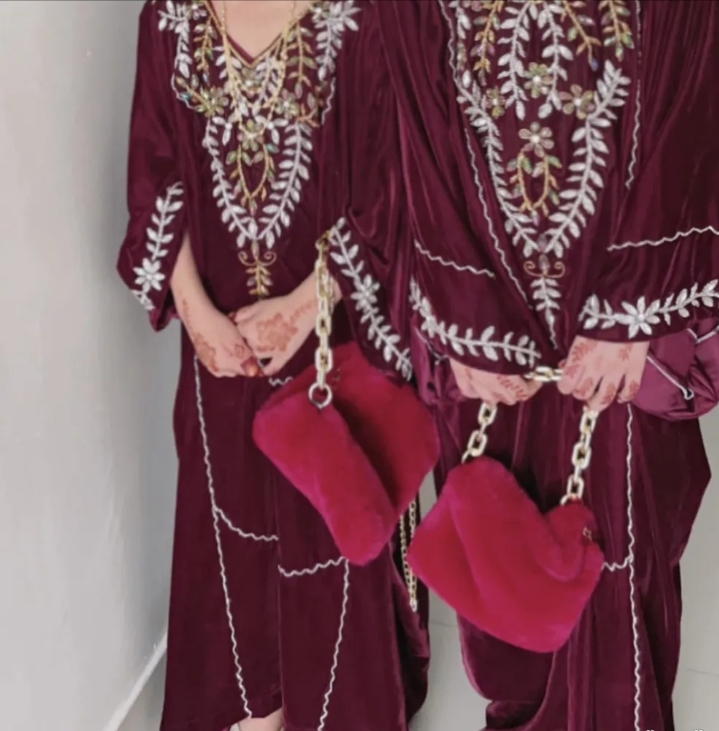 ملابس للأطفال