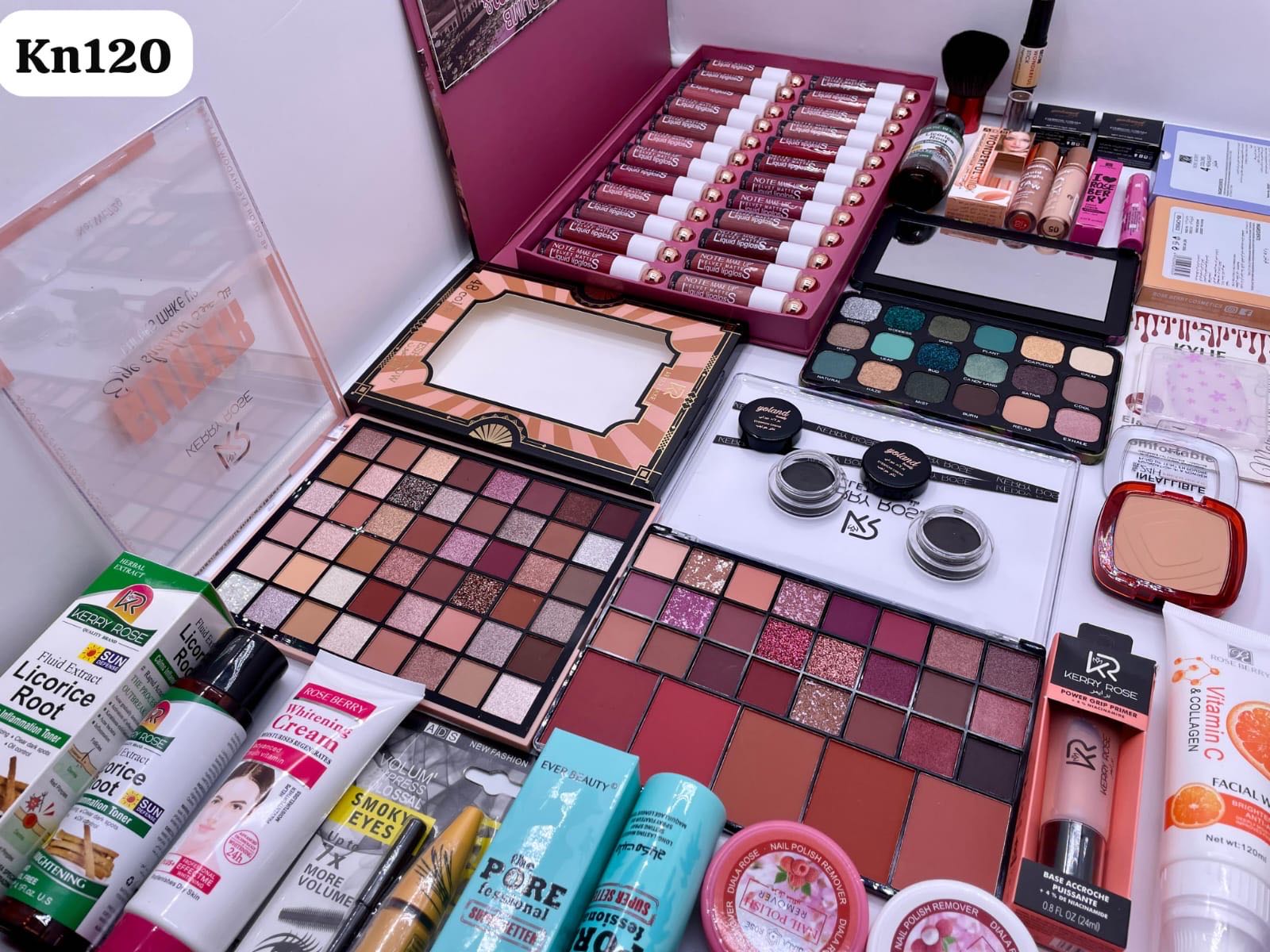 طقم مكياج متكامل بافضل الاسعار