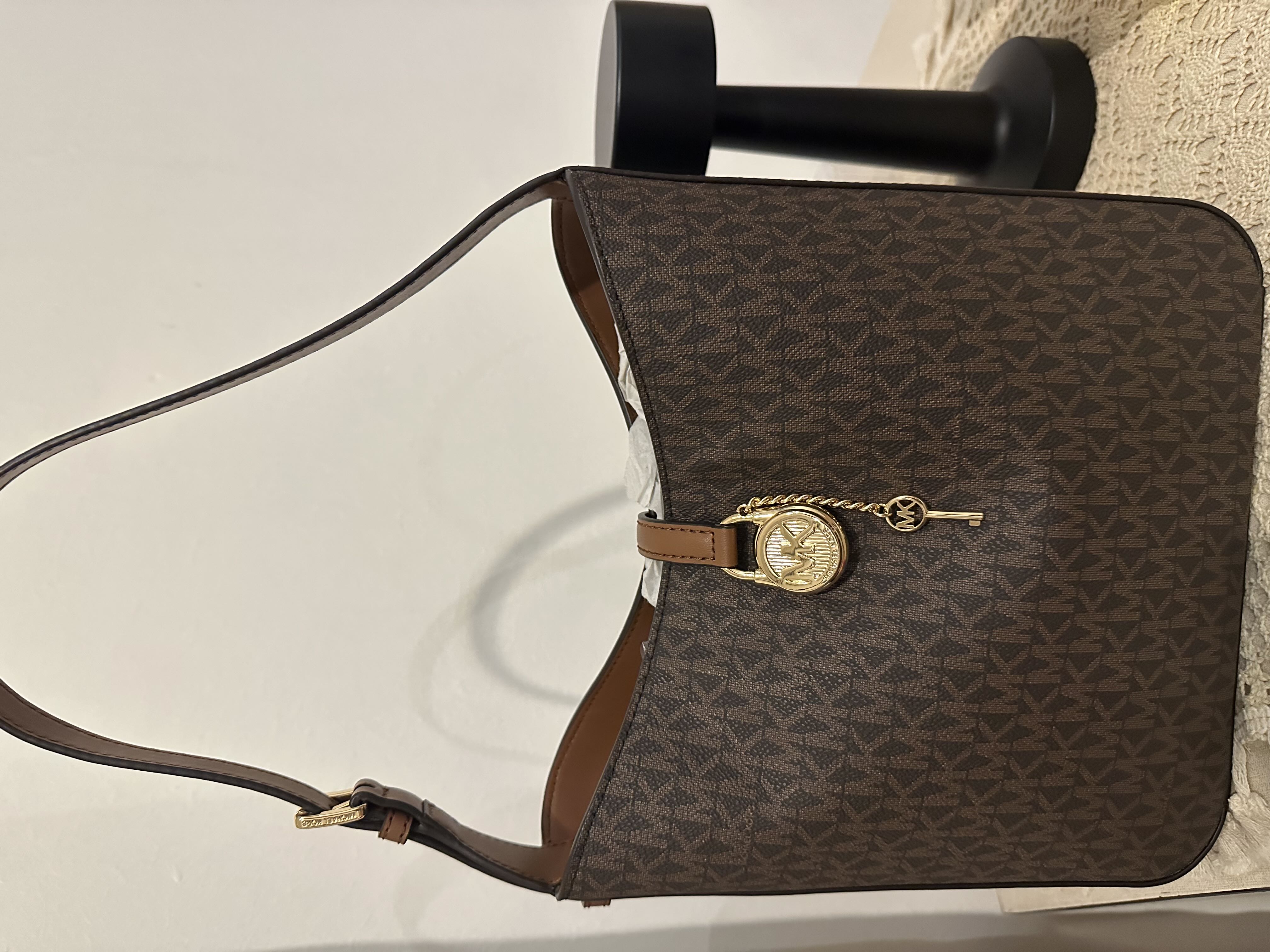 شنطه مايكل كورس