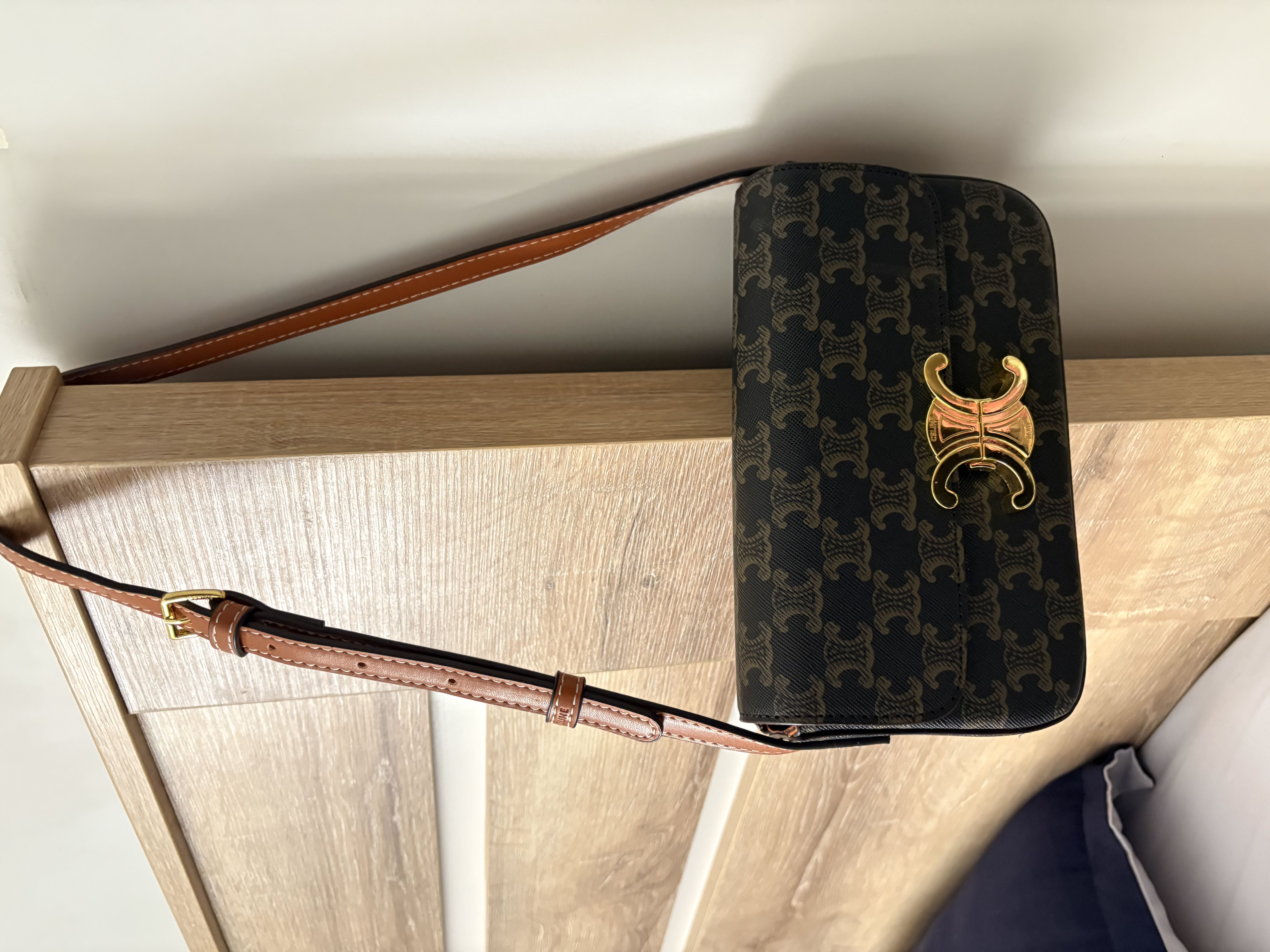 شنطة سيلين ماستر