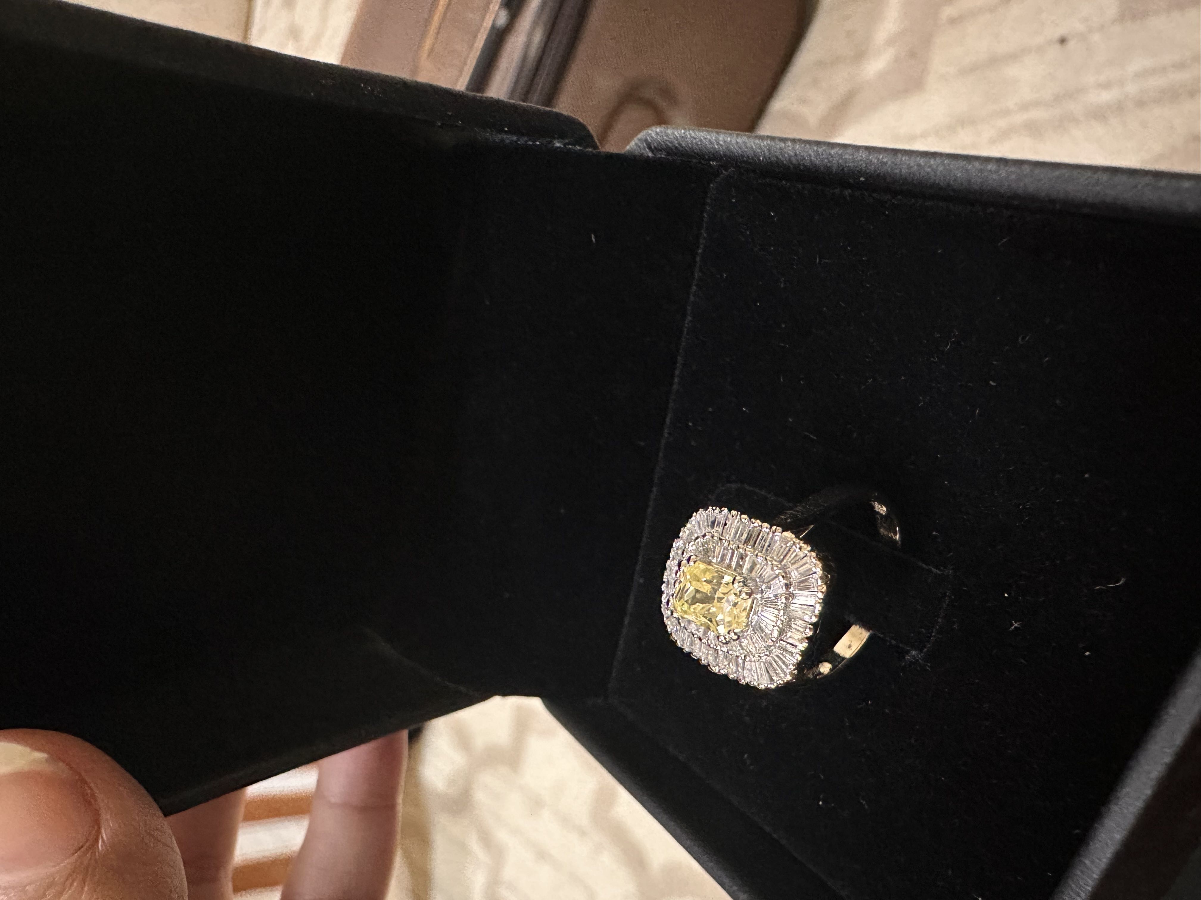 خاتم الماس جديد