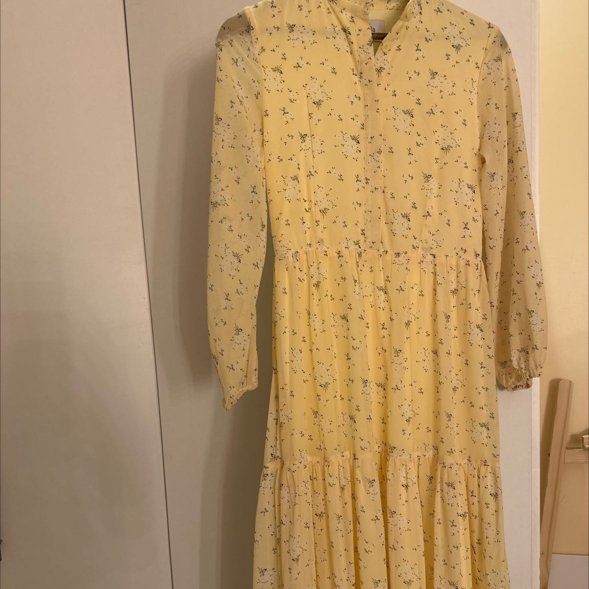 فستان ناعم وحلوووو باللبس