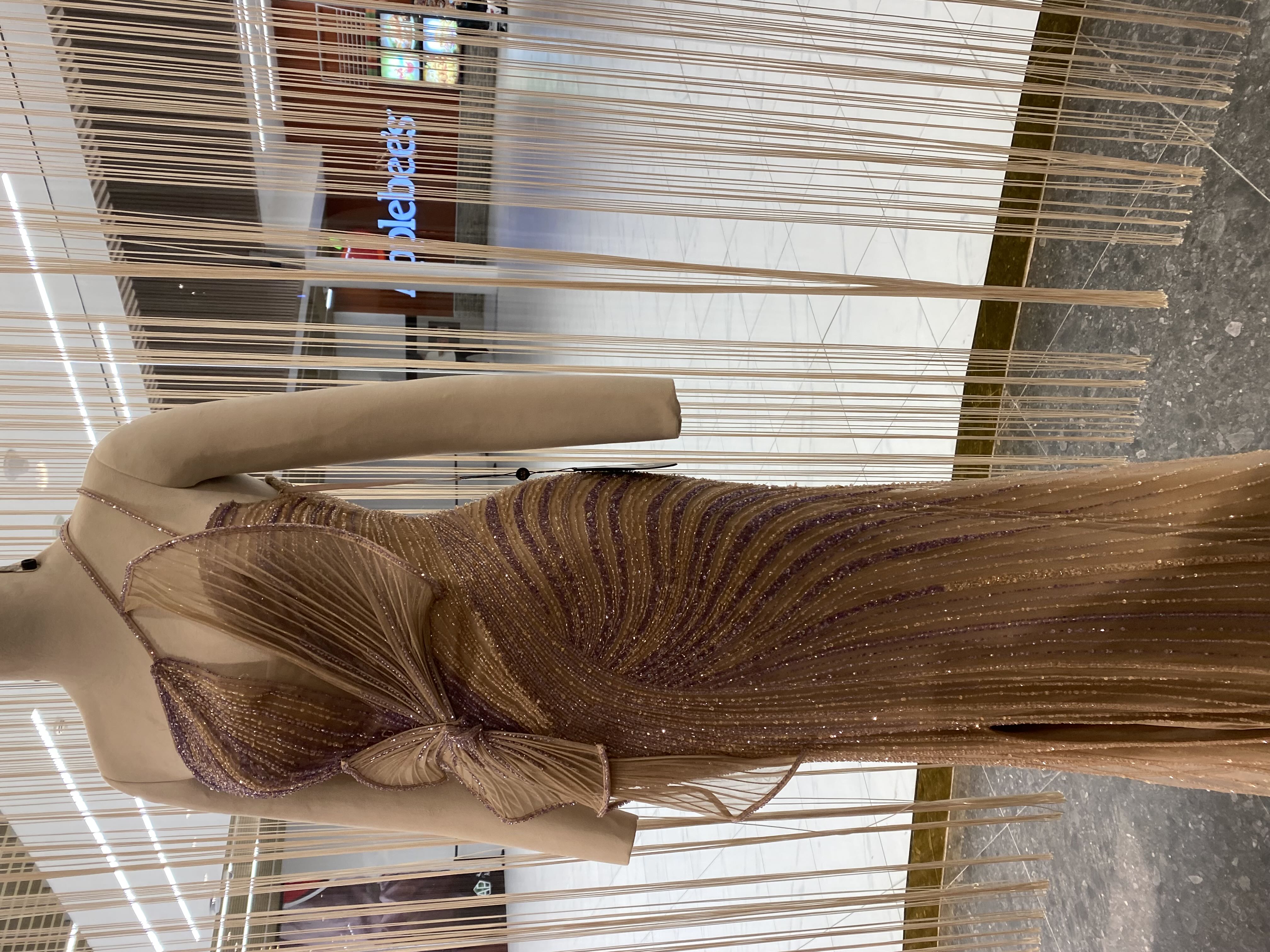 المصمم :فواد سركيس