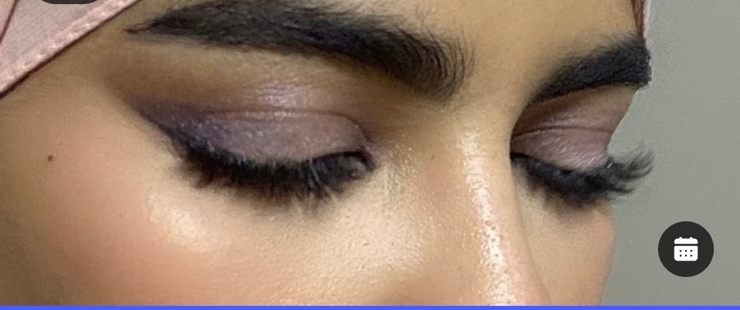 عيونج تبرق بعد المكياج.
🌟