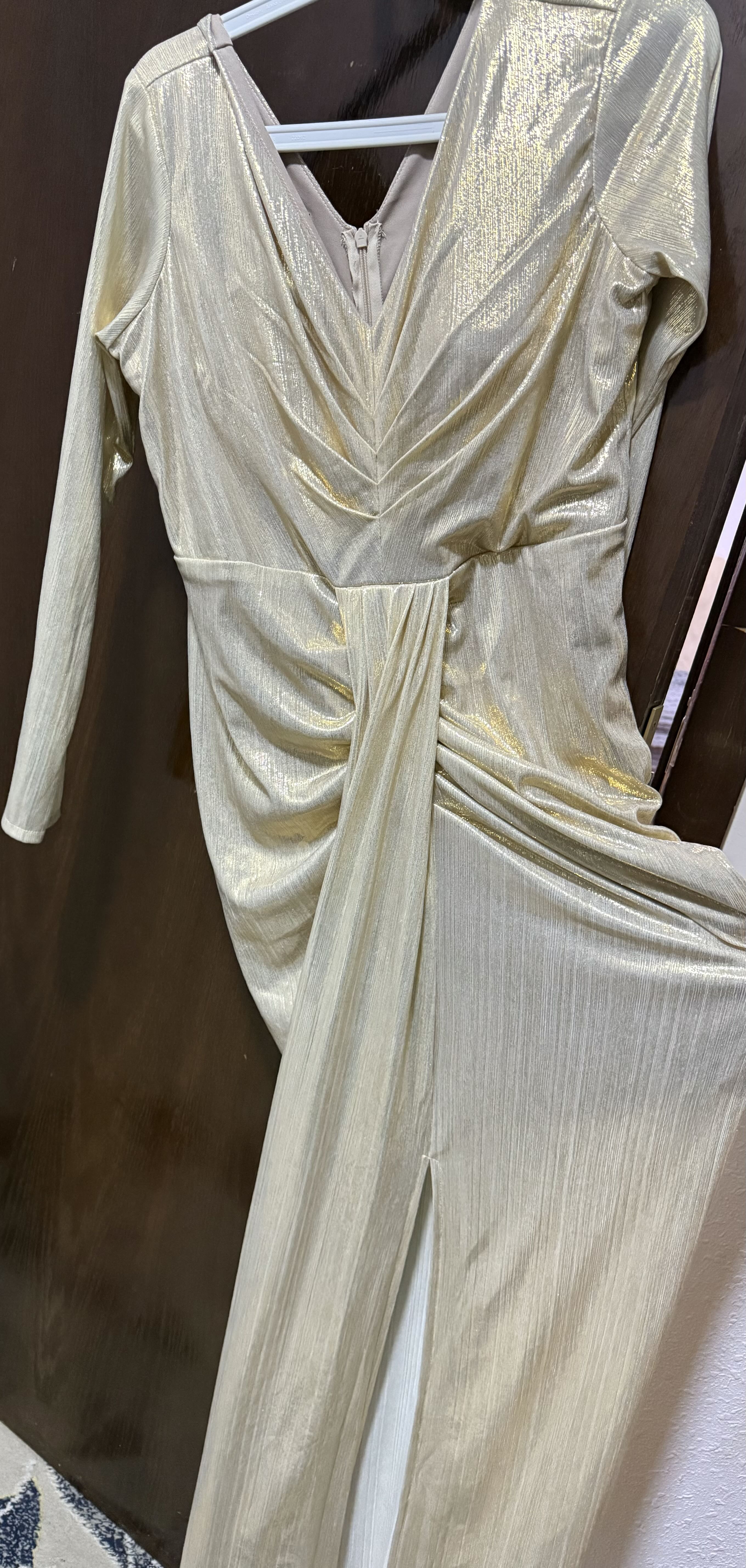 فستان جديد لم يستعمل (مقاس18)