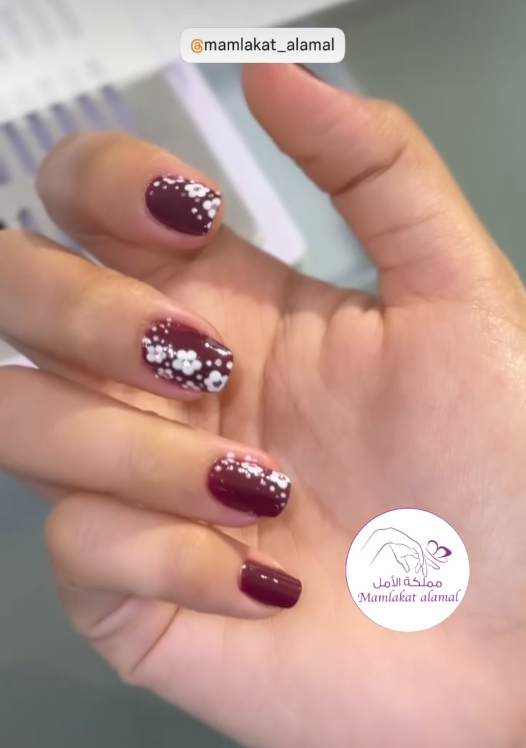 "أظافر فرنش فخمة للسهرات 🌟