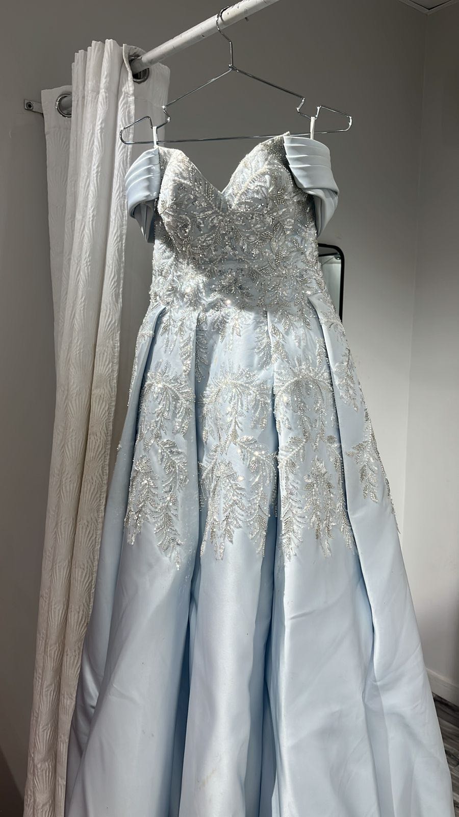 فستان سهرة انيق