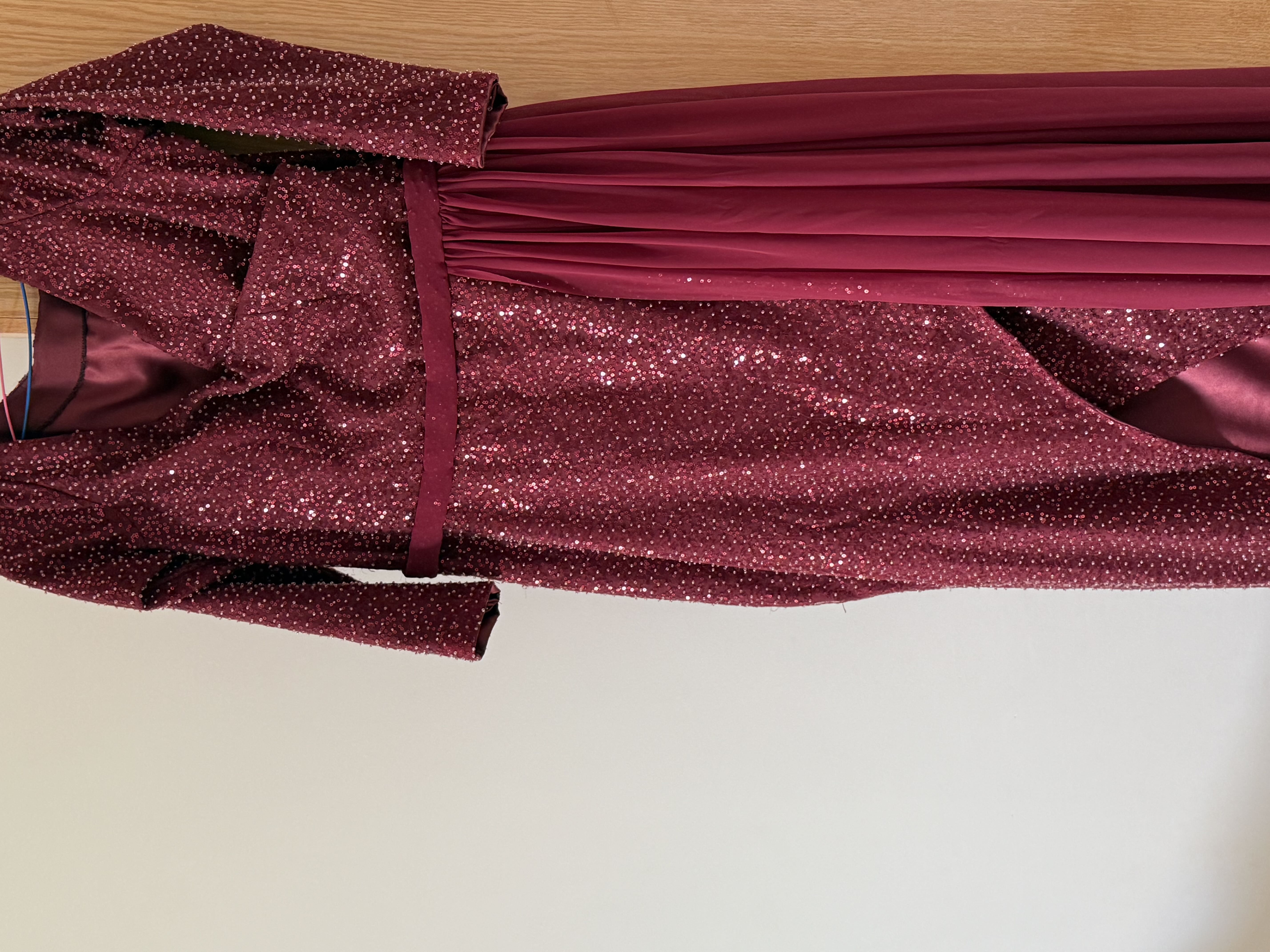 فستان تفصيل مقاسxl للبيع ب300