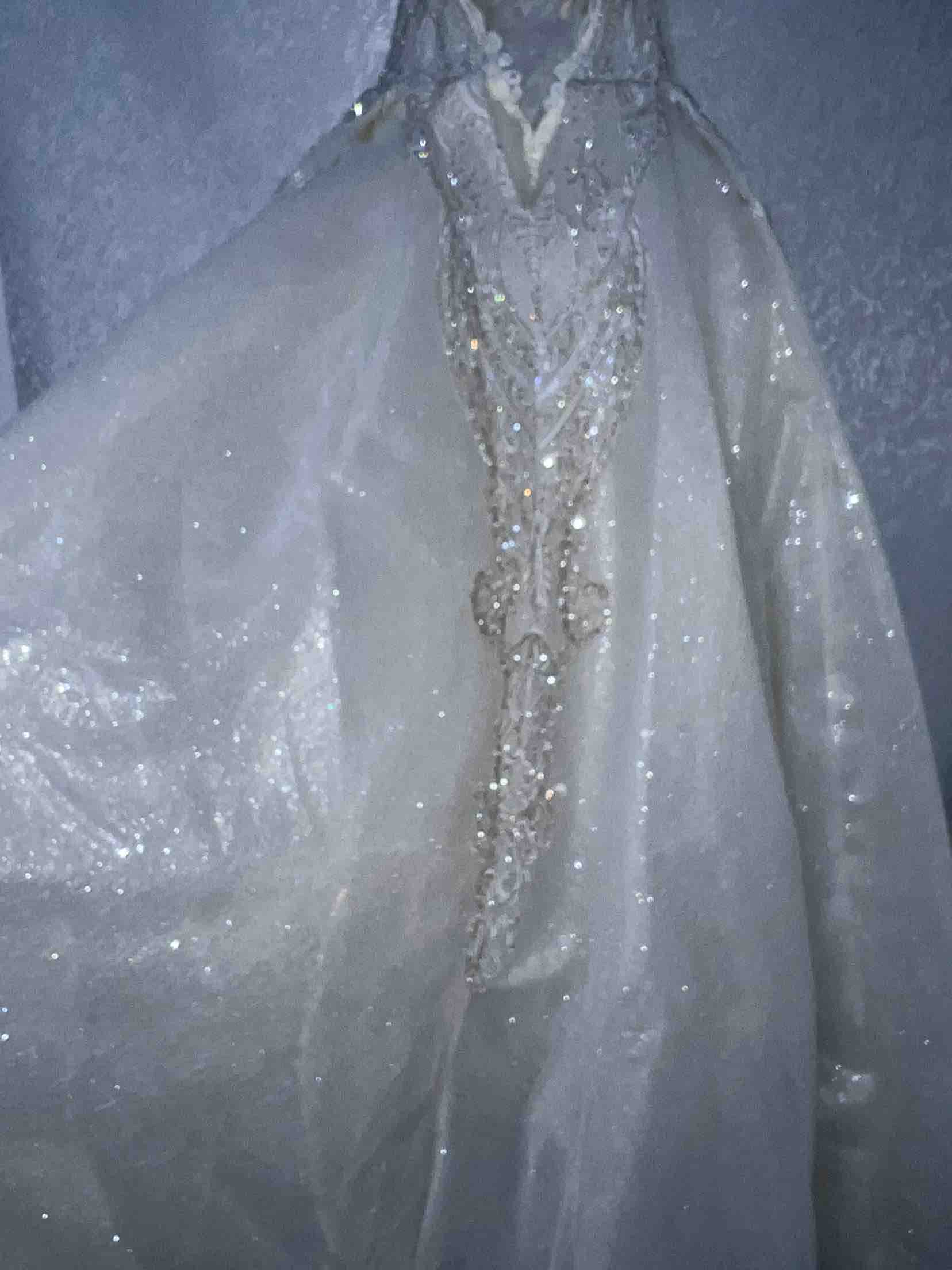 فستان زواج أشتريتو ومالبستو جديد ونظيف مقاس M الي L