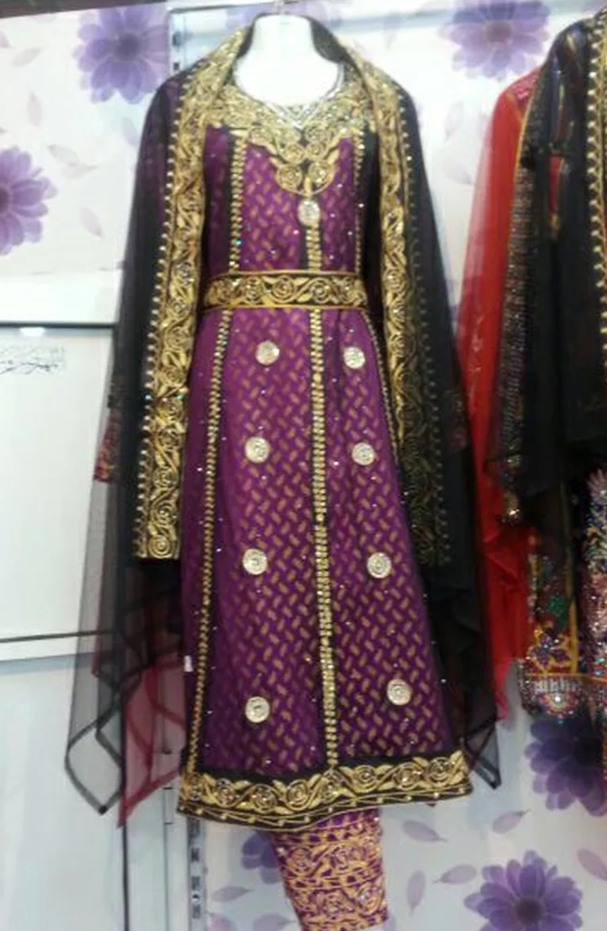 لبس صوري للبيع