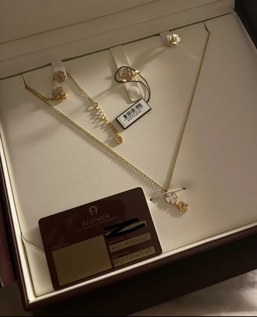 طقم ماركة اقنر جديد