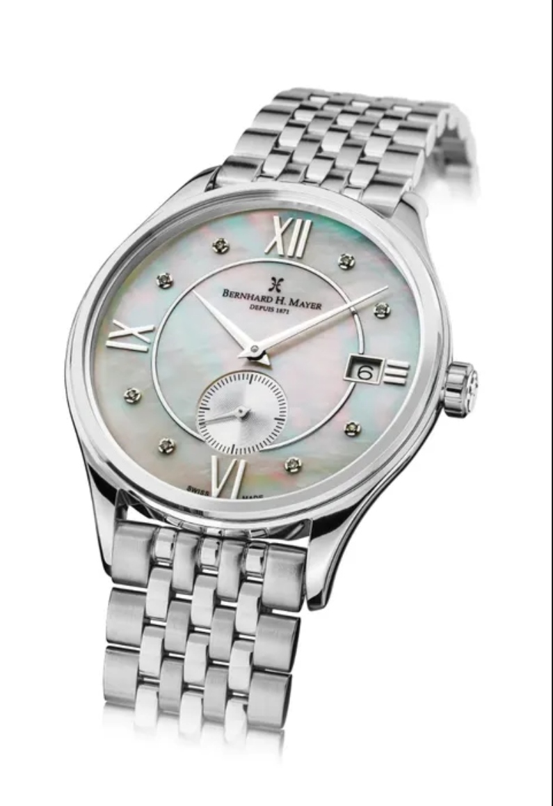 ساعة مرصعه ب الألماس النقي