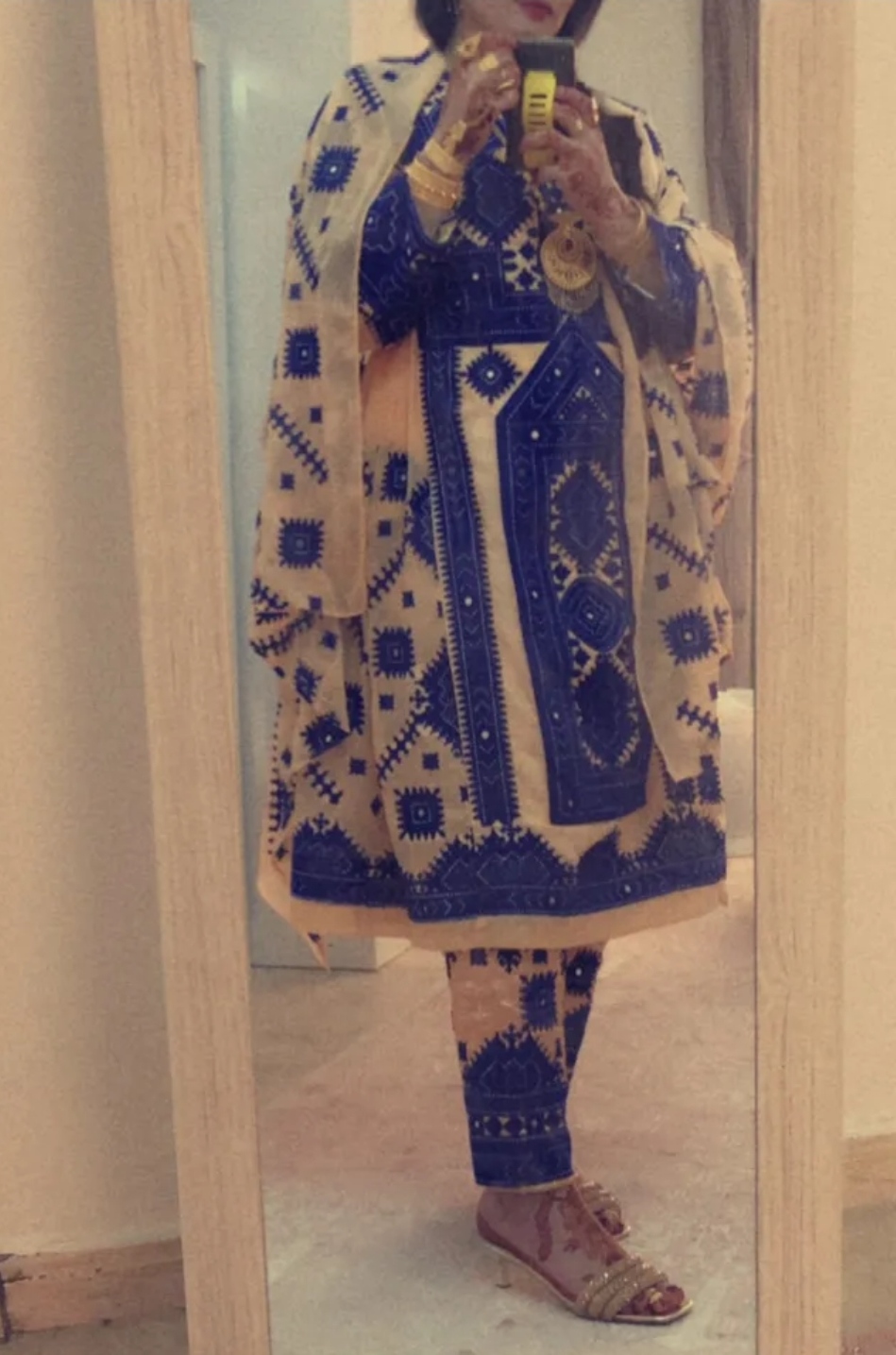 لبس بلوشي شغل مكينه