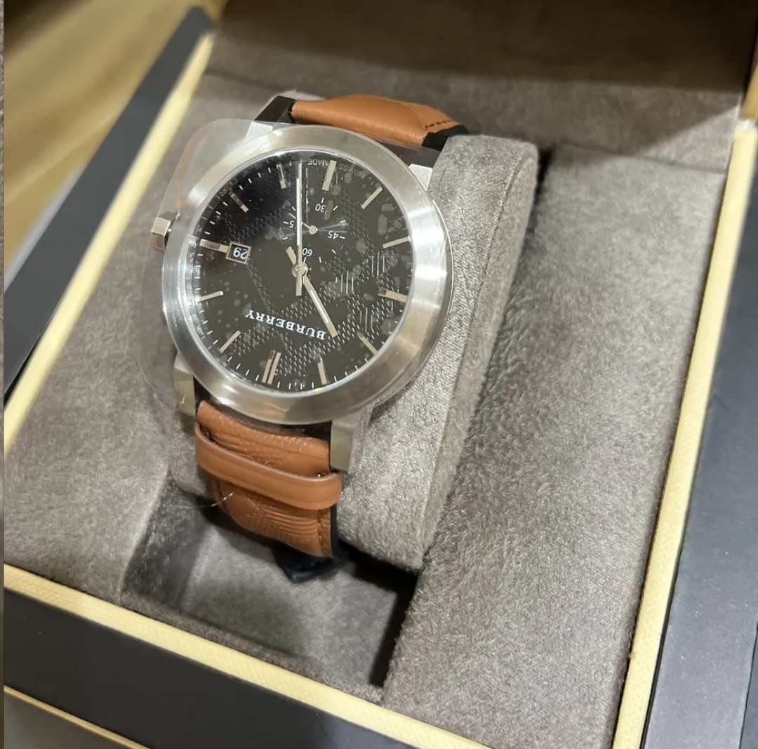 ساعة بربري سويسري جديد