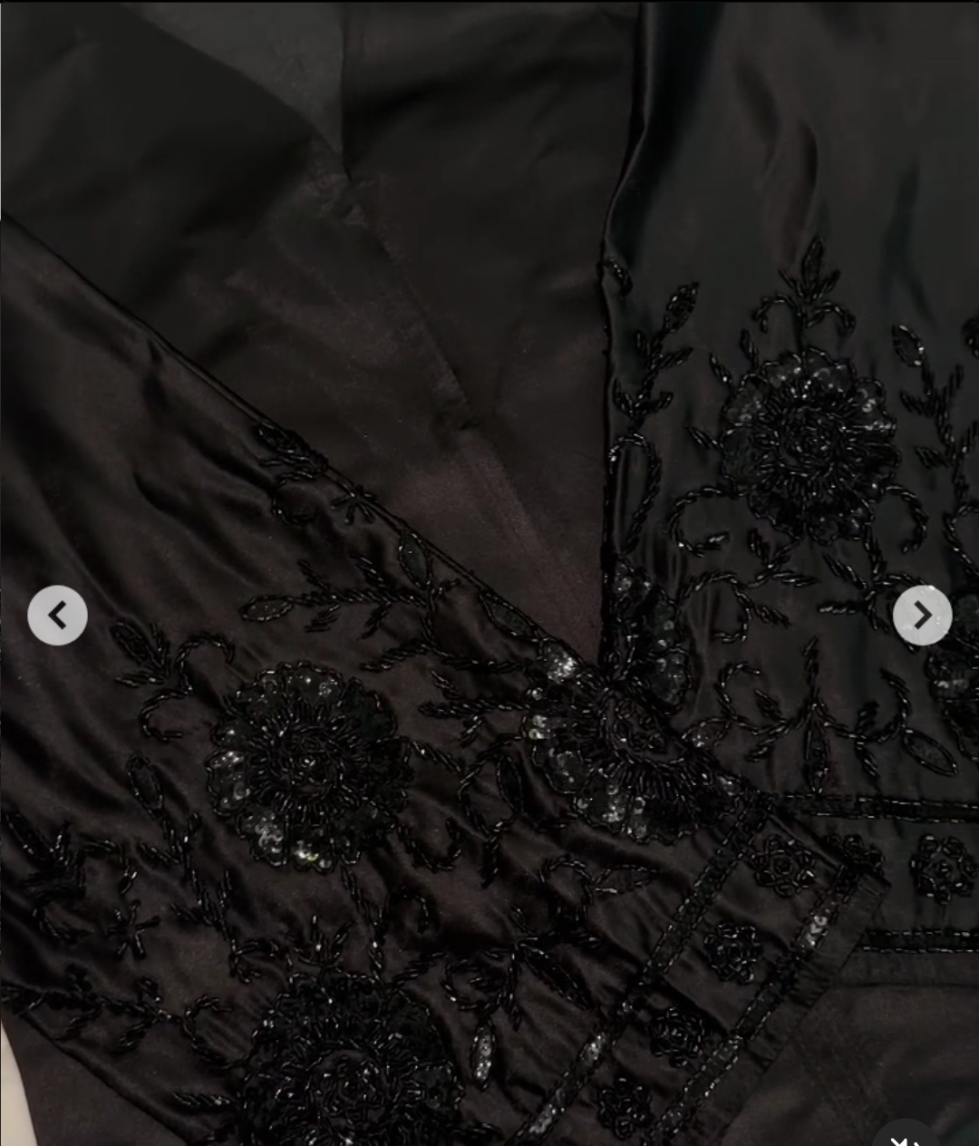 عبايه جديده وماملبوسه ابدا