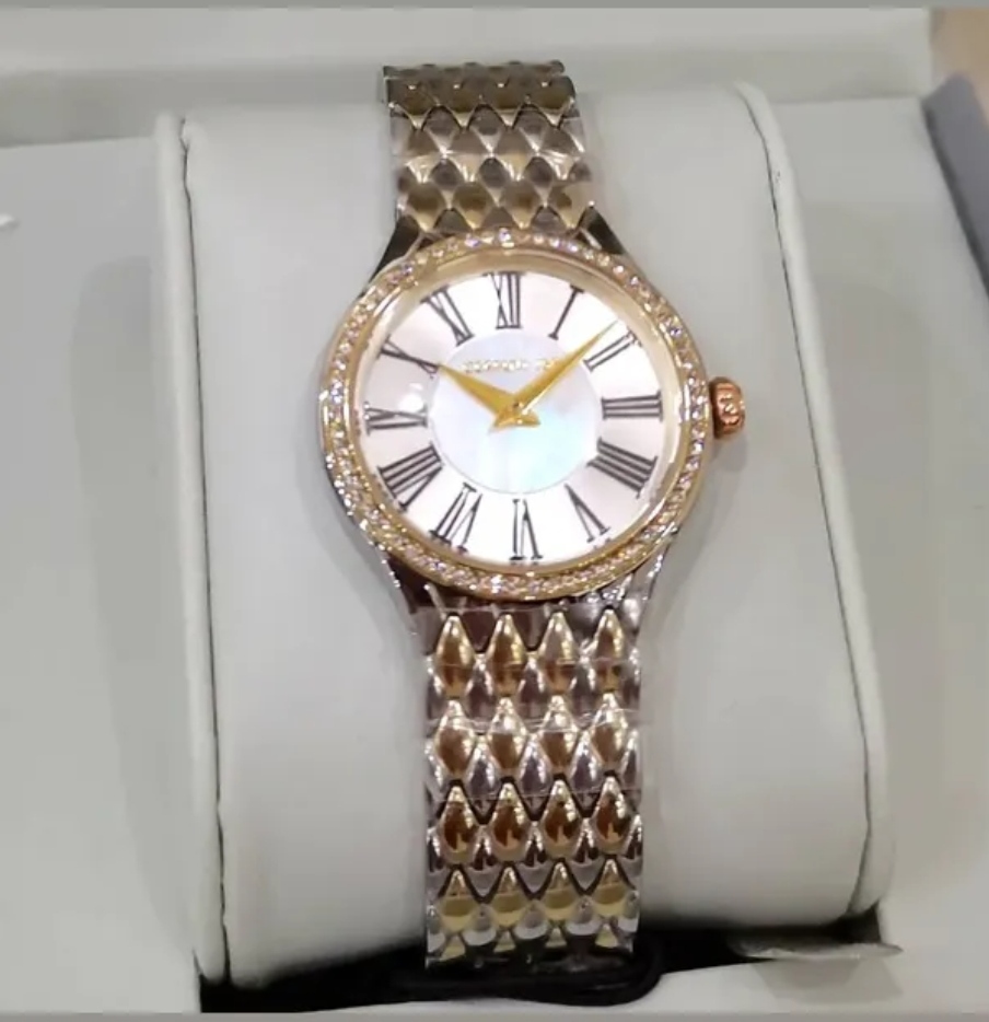 Cerruti 1881 نسائيه