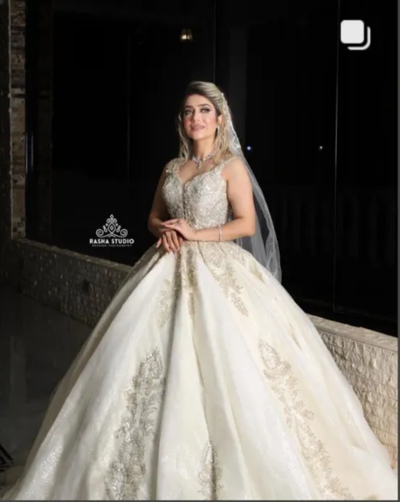 فستان زفاف ملكي
