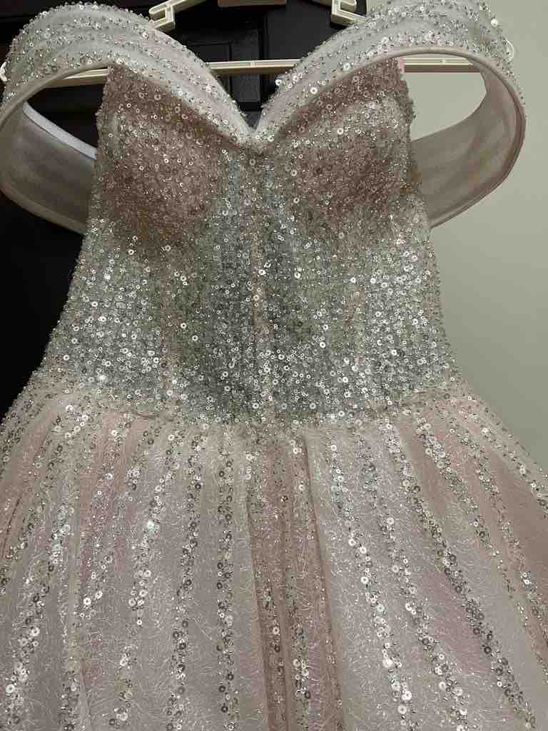 فستان ملكة مقاس xs