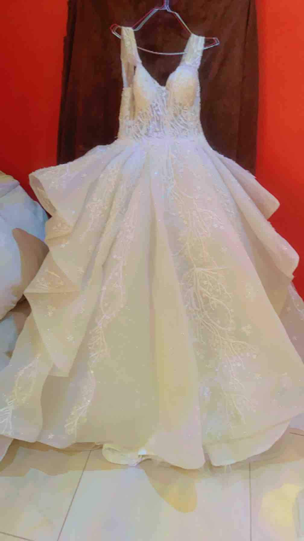 فستان زفاف للبيع