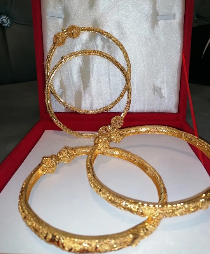 حواجيل للرجول جديد مطلي ذهب