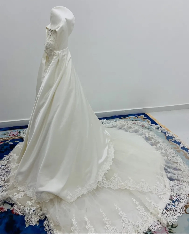 فستان عروس للايجار