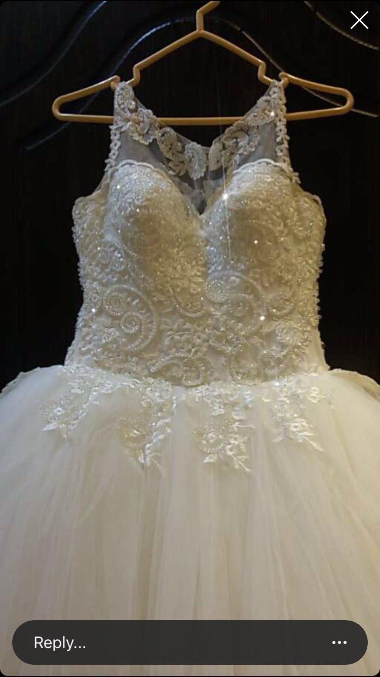 فستان عروس للبيع