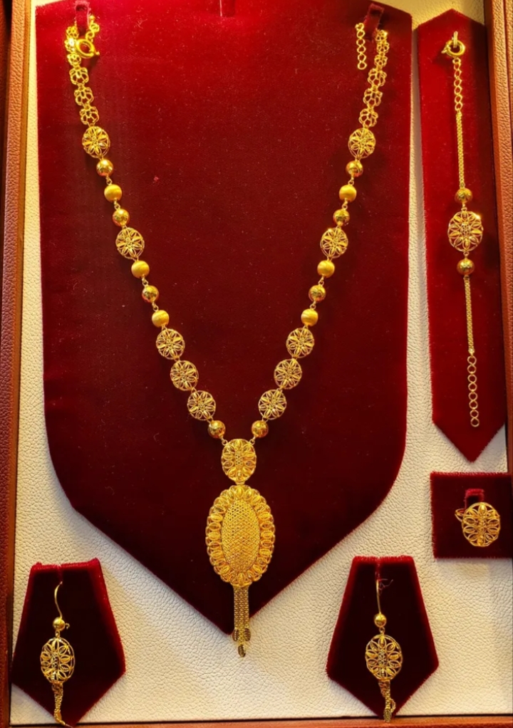 طقم ذهب كويتي عيار 21