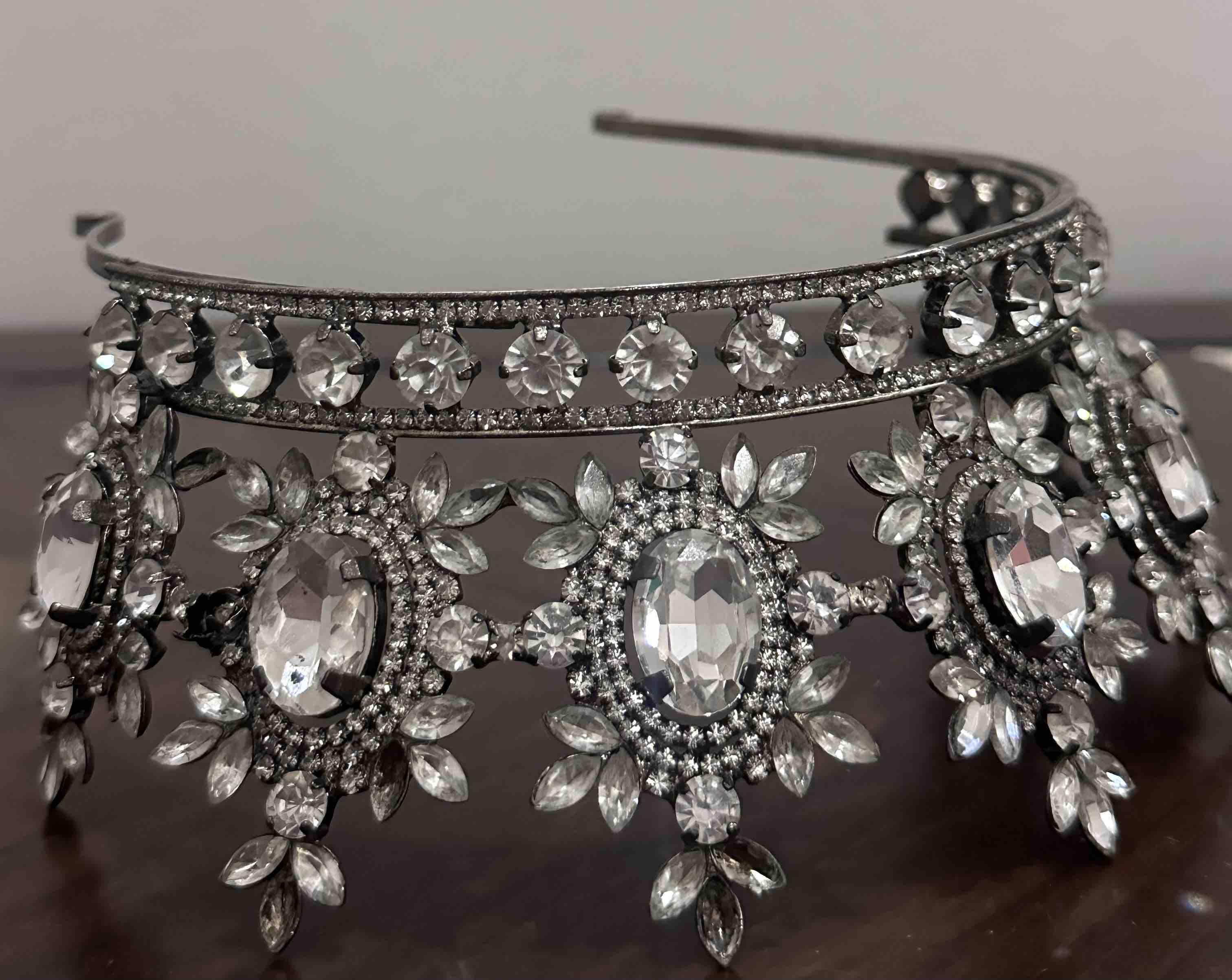 تاج عروس ملكي ✨