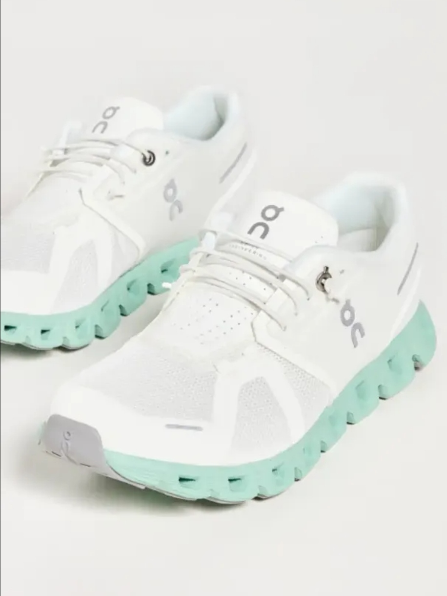 On Cloud 5 Sneakers