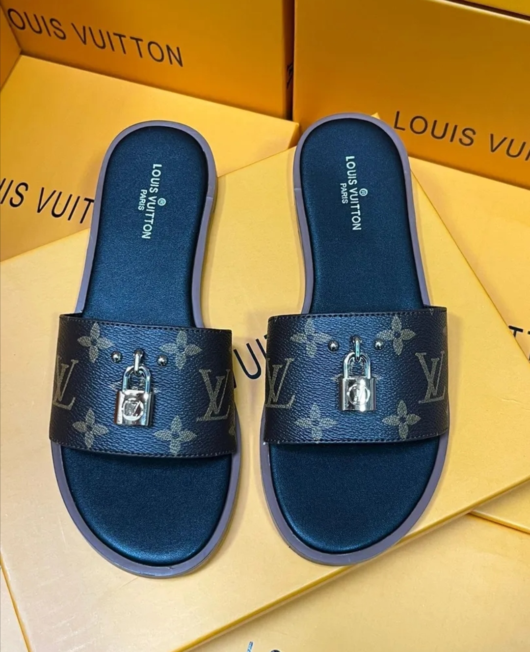 BRANDED HIGH QUALITY SANDALS