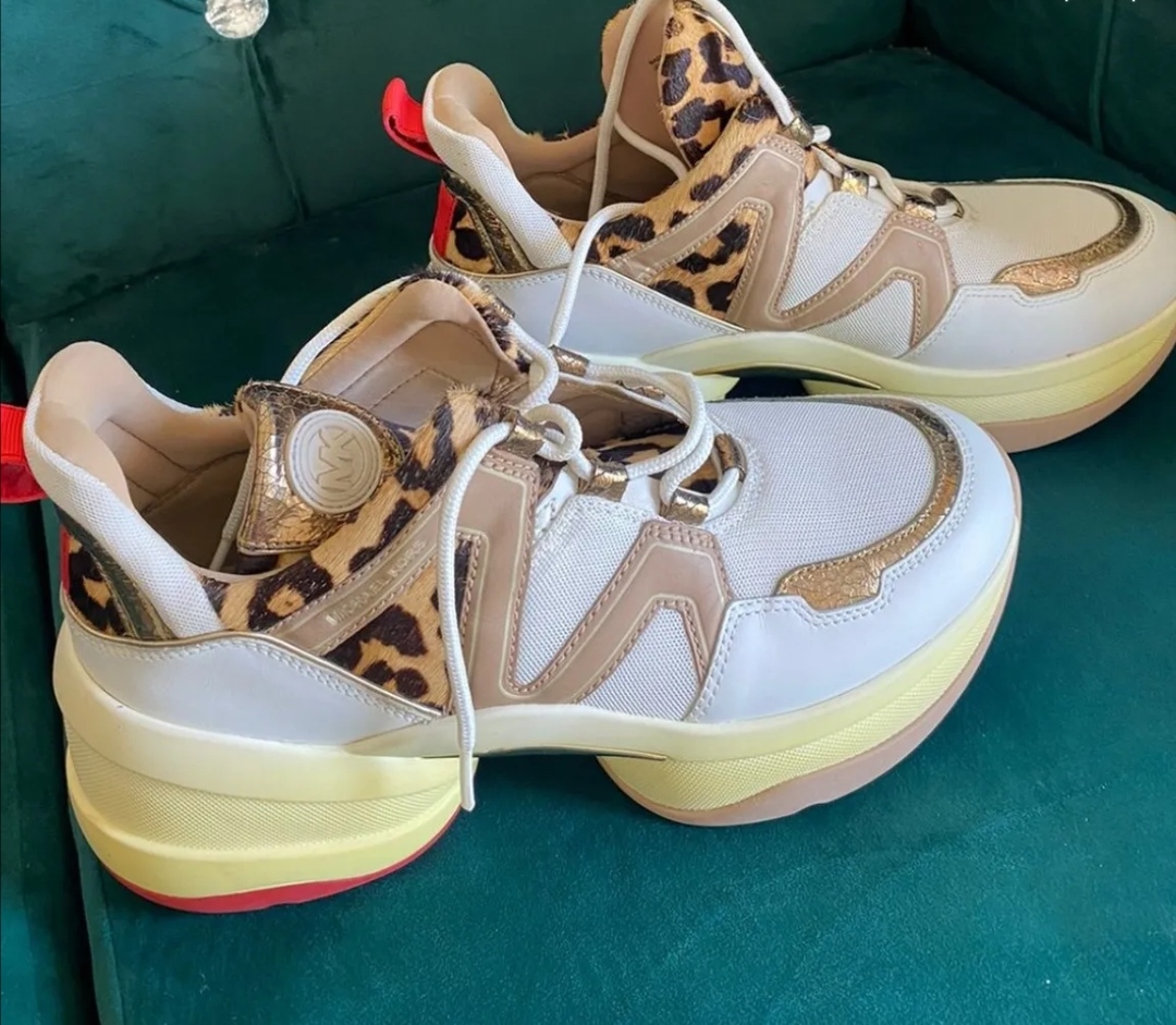 حذاء رياضي مايكل كورس (الاصلي)