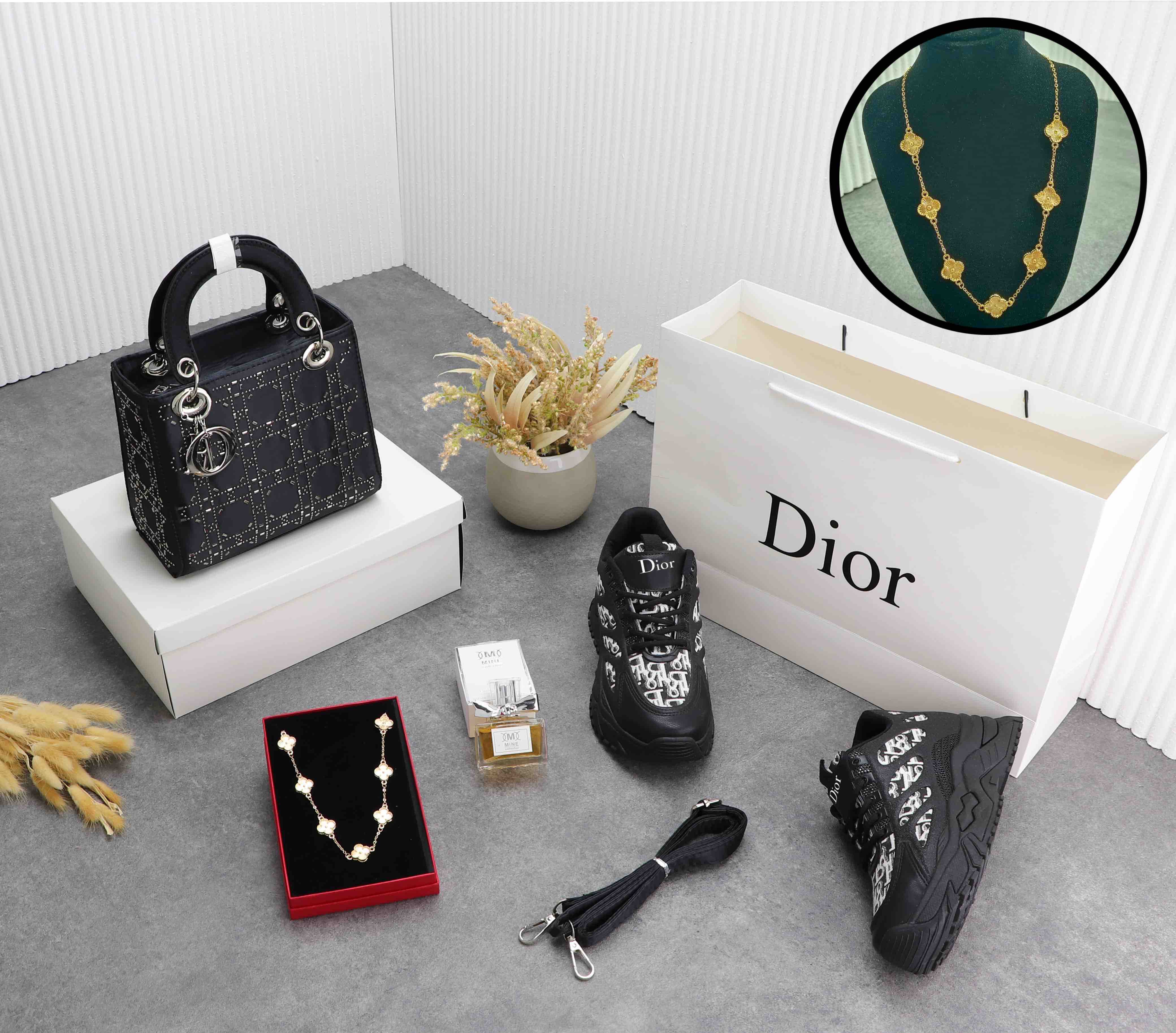 شنطه نسائيه